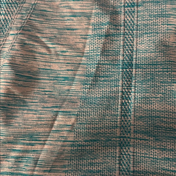 New Balance Razorback Athletic Tank Top - Picture 6 of 6